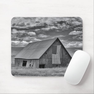 Betriebe BW American Flag Stall Scene Mousepad