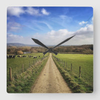 Betriebe | English Countryside Dirt Road