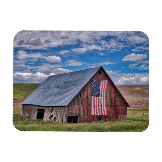 Betriebe | Rustikaler roter Stall mit amerikanisch Magnet (Horizontal)