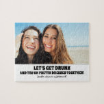 Betrunken Try - Funny Bridesmaid Vorschlag Foto Puzzle<br><div class="desc">Zwei Freunde Foto lustige Bräute oder Trauzeugin Vorschlag Puzzles "Lass uns BETRUNKEN werden und auf HÜBSCHEN DRESSEN zusammen versuchen! Wirst du meine Brautjungfrau sein?"</div>