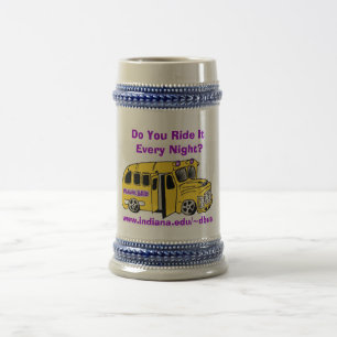 Betrunkenes Bus-Bier Stein Bierglas