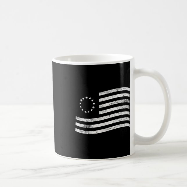 Betsy Ross Flag Minimal - American History Patriot Kaffeetasse (Rechts)