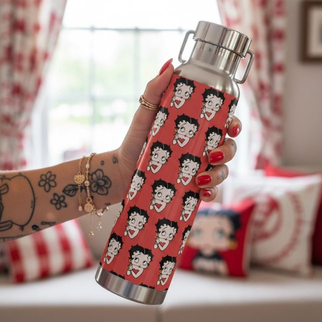 Betty Water Bottle Trinkflasche (Von Creator hochgeladen)