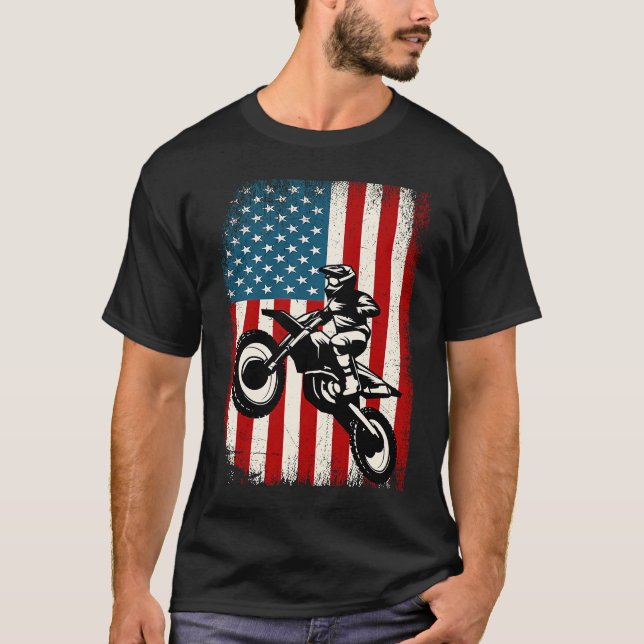 Beunruhigte amerikanische Flagge Vintager Dirt Bik T-Shirt (Vorderseite)