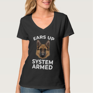 Bewaffneter deutscher Schäferhund 6 T-Shirt