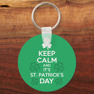 Bewahren Sie Ruhe, es ist St. Patricks-Tag Irisch Schlüsselanhänger
