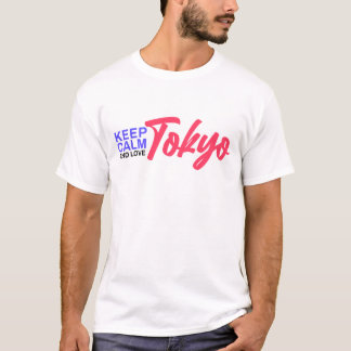 Bewahren Sie Ruhe und lieben Sie das Tokio-Design T-Shirt