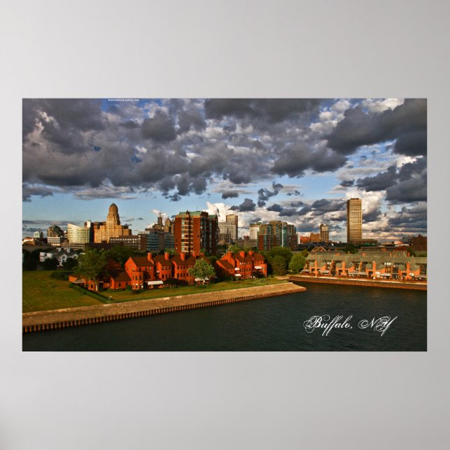 bewölkt mit einer Chance auf Buffalo. Poster (Vorne)