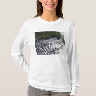 Bewölkte Straßen sind sichtbar T-Shirt