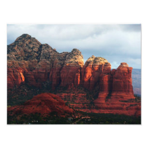 Bewölkter Coffee Pot Rock in Sedona Arizona Fotodruck