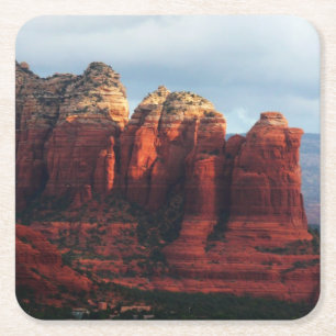 Bewölkter Coffee Pot Rock in Sedona Arizona Rechteckiger Pappuntersetzer