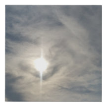 Bewölkter Sonnenaufgang