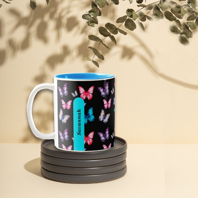 Bezaubernde bunte Schmetterlinge personalisieren Zweifarbige Tasse (Von Creator hochgeladen)