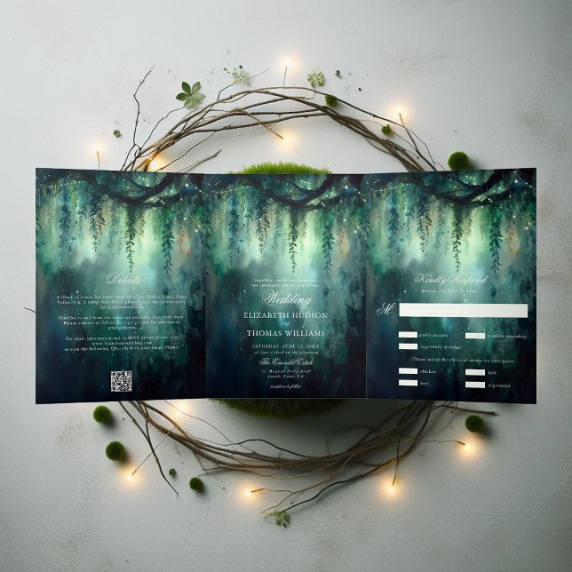 Bezaubernde Fairy der Waldgrüne auf einer Hochzeit Dreifach Gefaltete Einladung (enchanted forest all in one wedding invitation trifold magical garden fairy lights emerald vines)
