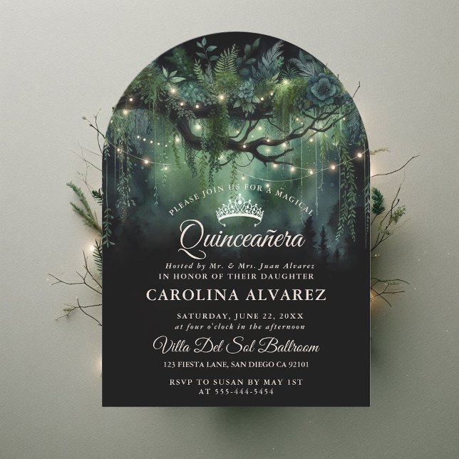 Bezauberndes Forest Arch Fairytale Green Quinceañe Einladung (enchanted forest quinceanera emerald green boho arch woodland fairy tale magic invitation)