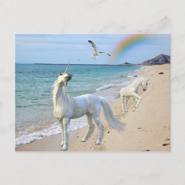 Bezauberte Mutter Unicorn und Foal Baby am Strand Postkarte (Vorderseite)