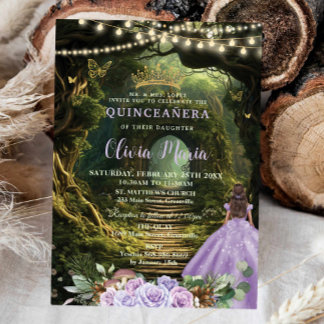 Bezauberter Wald Lilac Floral Quinceañera Süße 16 Einladung