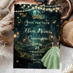 Bezaubertes Waldmagen Grünes Kleid Quinceañera 16 Save The Date<br><div class="desc">Personalisieren Sie diesen bezaubernden bezaubernden Wald / Sternennacht Quinceañera / Sweet 16 Geburtstag Save the Date einfach und schnell. Klicken Sie einfach auf die Schaltfläche Entwurfswerkzeuge bearbeiten, um den Text weiter zu bearbeiten, die Schriftart-Stile und die Schriftart-Farben zu ändern. Mit einem Mädchen in einem schlauen grünen Kleid und einem verzauberten...</div>