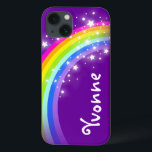 Bezeichneter Regenbogen auf lila Pad-Luftgehäuse iPhone 13 Hülle<br><div class="desc">Einzigartig entworfene helle und farbenfrohe Regenbogen fügen Ihren Namen girlie ipad Gehäuse. Fall lautet: Yvonne oder personalisieren Sie diesen Fall mit dem Namen Ihrer Wahl bis zu 7 Buchstaben. Ein perfektes Geschenk für ein lebendiges Kind. Gegenstand,  der ausschließlich von Sarah Trett entworfen wurde.</div>