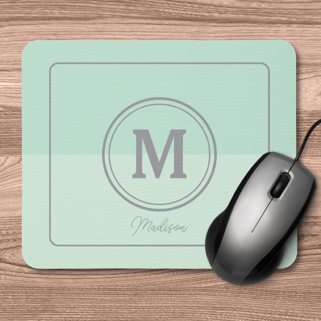Bezeichnung der Seeoam Green Custom Monogram Name Mousepad (Von Creator hochgeladen)