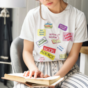 Bibliothek mit Leserbüchern für Clubmitglieder T-Shirt