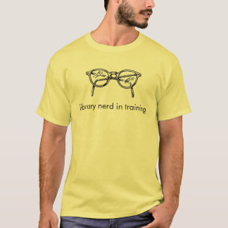 Bibliotheks-Nerd im Training T-Shirt