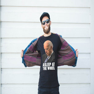 BIDEN ASLEEP beim WHEED Anti Joe Biden T-Shirt