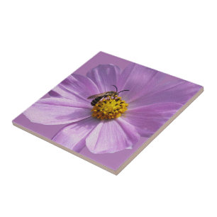 Biene auf lila Blume Fliese
