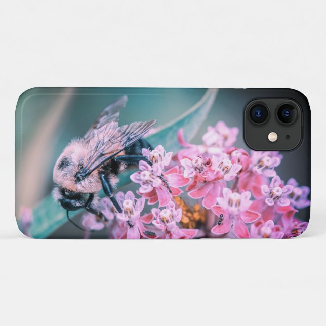 Biene auf rosa Blüte Case-Mate iPhone Hülle (Rückseite (Horizontal))