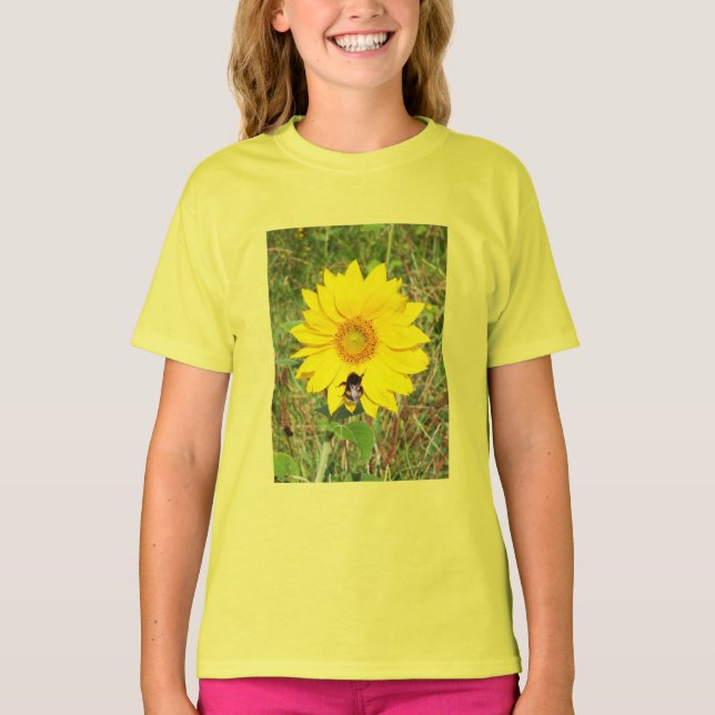 Biene auf Sonnenblumen T-Shirt (Vorderseite)