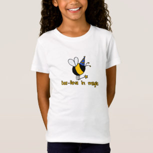 Biene Lieve in der Magie T-Shirt