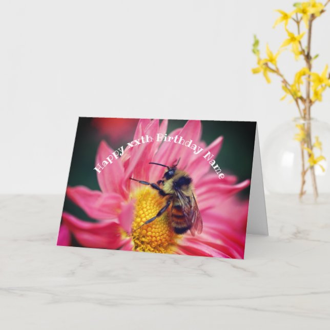 Biene On Pink Daisy Blume Personalisiert Geburtsta Karte (Gelbe Blume)