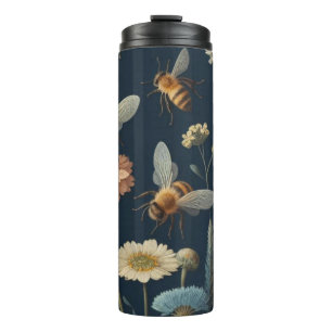Bienen und Wildblumen auf Dunkelblau Thermosbecher