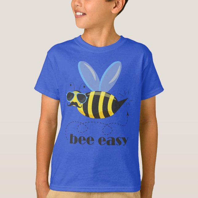 Bienenfigur mit Schnurrbart-Sonnenbrille Bee Easy T-Shirt (Vorderseite)