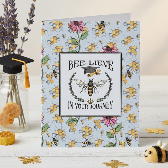 Bienenleben in Ihrem Abschluss der Königin Biene Karte (Vintage Bee Graduation Cards. Congratulations on your Graduation, Photo, Elegant Floral Bee Pattern)
