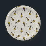 Bienenstelle Gemustert Pappteller<br><div class="desc">Diese skurrilen und geschlechtsneutralen Party-Teller sind mit süß illustrierten Bienen ausgestattet,  was sie zu einer geschlechtsneutralen Babydusche macht,  die Mutter und Baby-to-be feiert.</div>