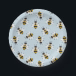 Bienenstelle Gemusterte Papierplatte Blau Pappteller<br><div class="desc">Diese skurrilen und blauen Party-Teller sind mit süß illustrierten Bienen ausgestattet,  die das perfekte Beisammensein zu einer Babydusche machen,  die die Mutter und den Baby-Boy-to-be feiert.</div>