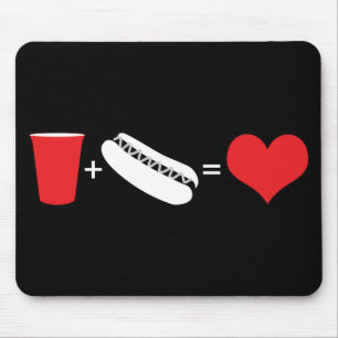 Bier + Hot dogs = Liebe Mousepad