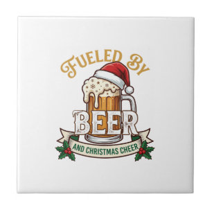 Bier-Weihnachtsfreude-Tasse-Santa-Hut-Stechpalme Fliese