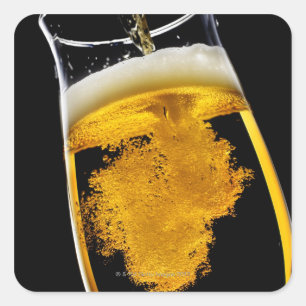 Bier wurde in Glas gegossen, Studio-Aufnahme Quadratischer Aufkleber