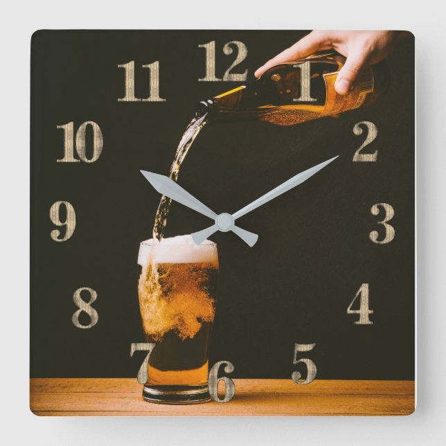 Bier-Zeit-Uhr Quadratische Wanduhr (Vorderseite)