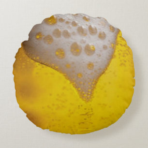 Bierglas mit Blasen und Schaum Rundes Kissen