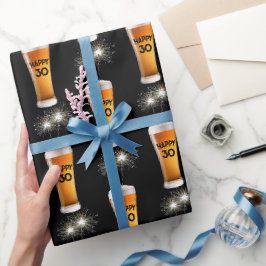 Biergläser im 30. Geburtstag Geschenkpapier