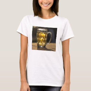 Bierglasgetränk Nahaufnahme, Indien T-Shirt