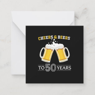Biertrinker prostet und Biere zum 50. Geburtstag Mitteilungskarte