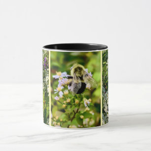 Bieten Sie mit Blume Tasse. Tasse