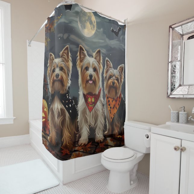 Biewer Terrier Halloween Spooky Duschvorhang (Beispiel)