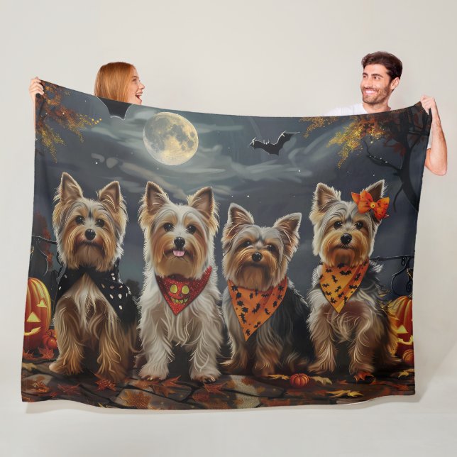 Biewer Terrier Halloween Spooky Fleecedecke (Beispiel)