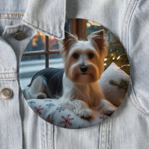 Biewer Terrier mit Weihnachtsbeleuchtung Feiertag Button