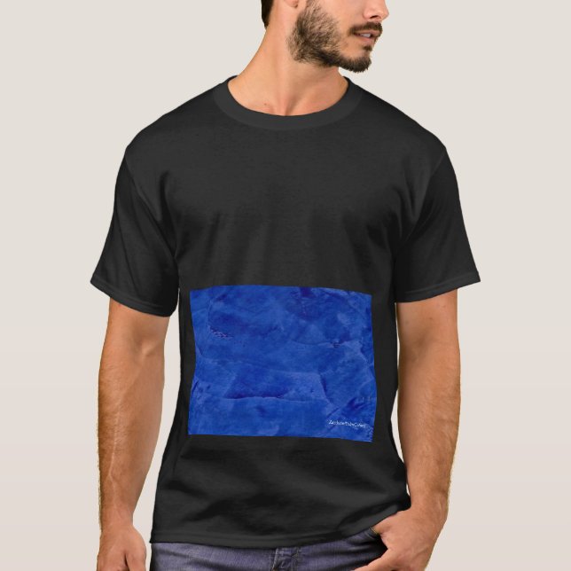 Big Bold Graphic Dark Blue Tshirt (Vorderseite)